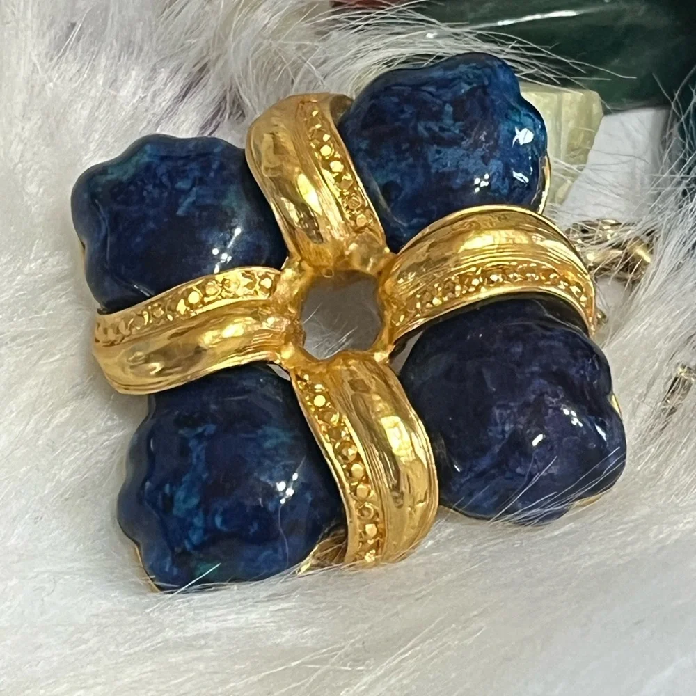 Gold Blue Enamel Brooch - Picture 2 of 6